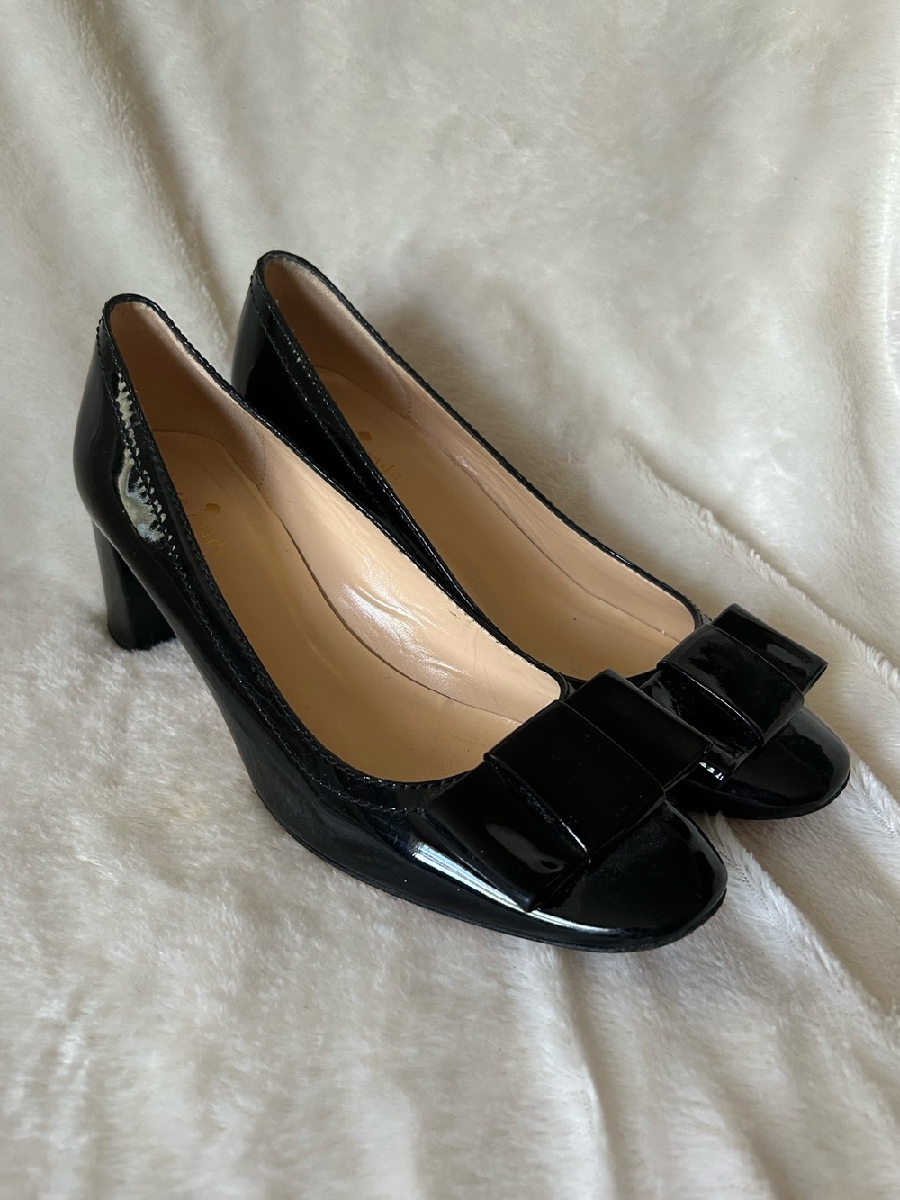 Kate Spade black Dijon patent leather bow pump heels womens 8 classic
